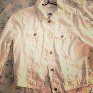 •White jean jacket